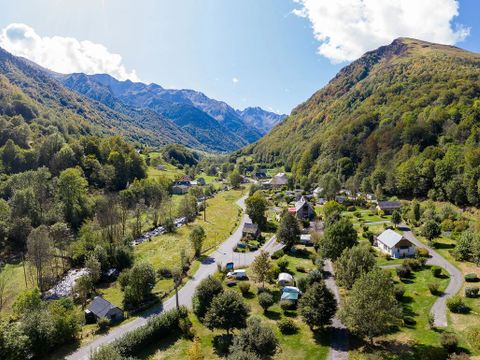 Flower Camping Pyrénées Natura - Camping Hautes-Pyrénées
